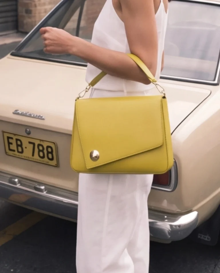 immagini prodotto con ai patrizia Almala bags firenze (12)